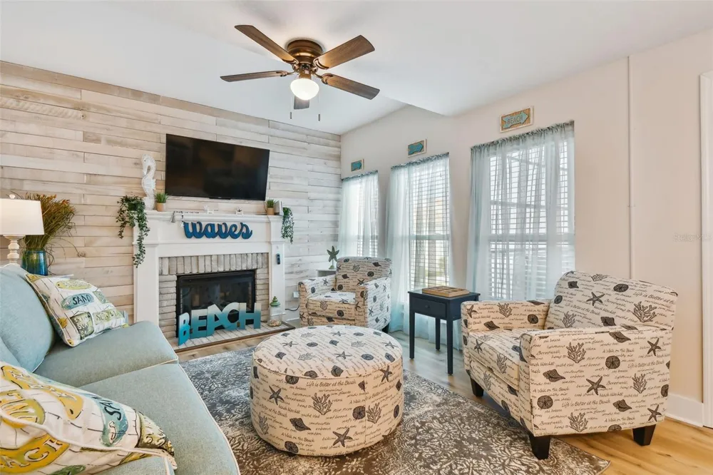 315 MEDALLION BOULEVARD #E Madeira Beach, FL 33708