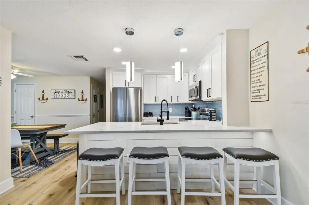 315 MEDALLION BOULEVARD #E Madeira Beach, FL 33708