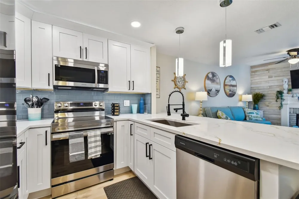 315 MEDALLION BOULEVARD #E Madeira Beach, FL 33708