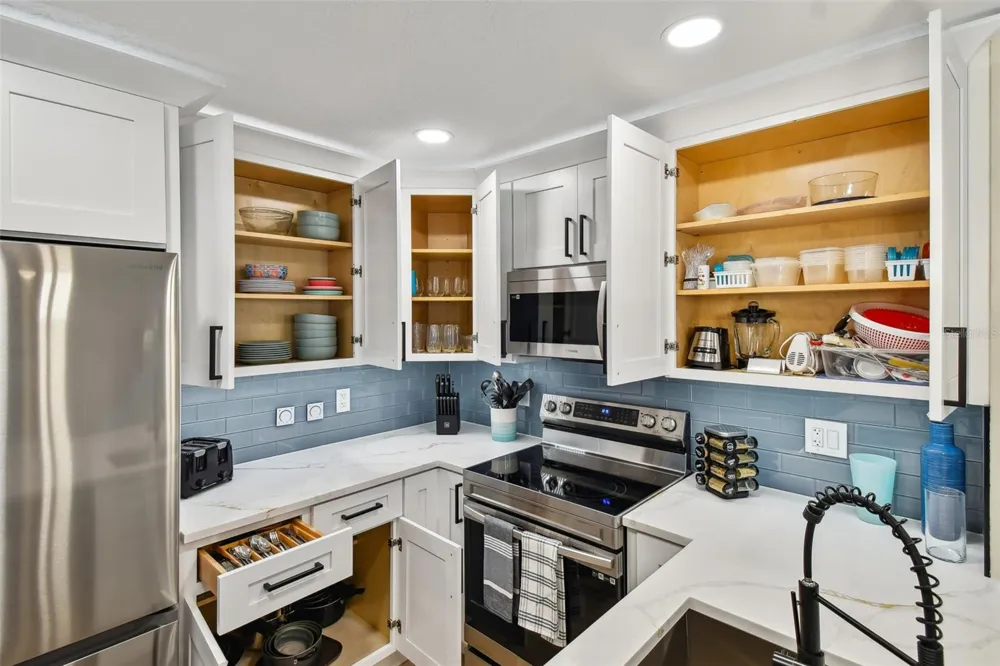 315 MEDALLION BOULEVARD #E Madeira Beach, FL 33708
