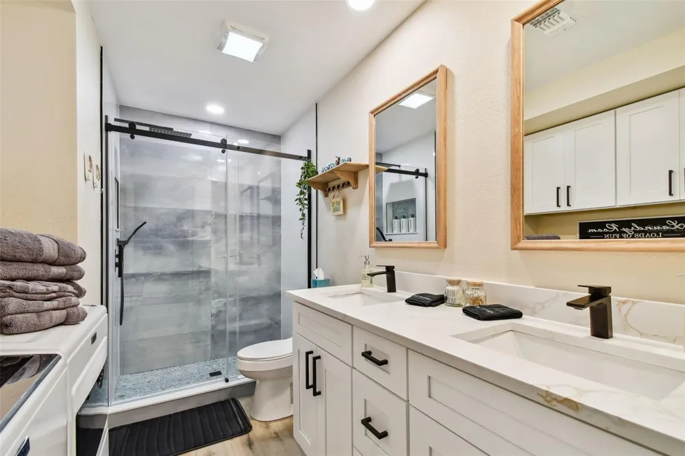 315 MEDALLION BOULEVARD #E Madeira Beach, FL 33708