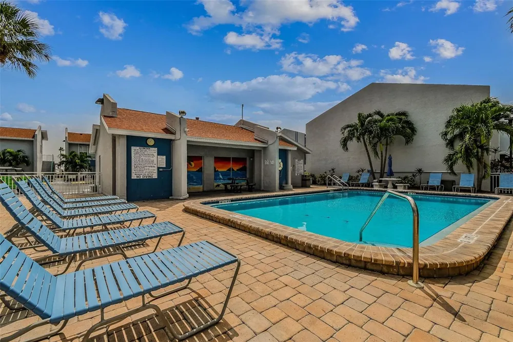 315 MEDALLION BOULEVARD #E Madeira Beach, FL 33708
