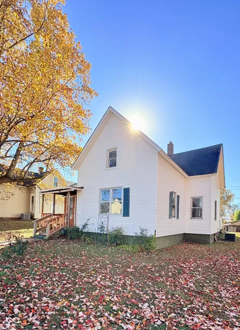408 W Logan Street