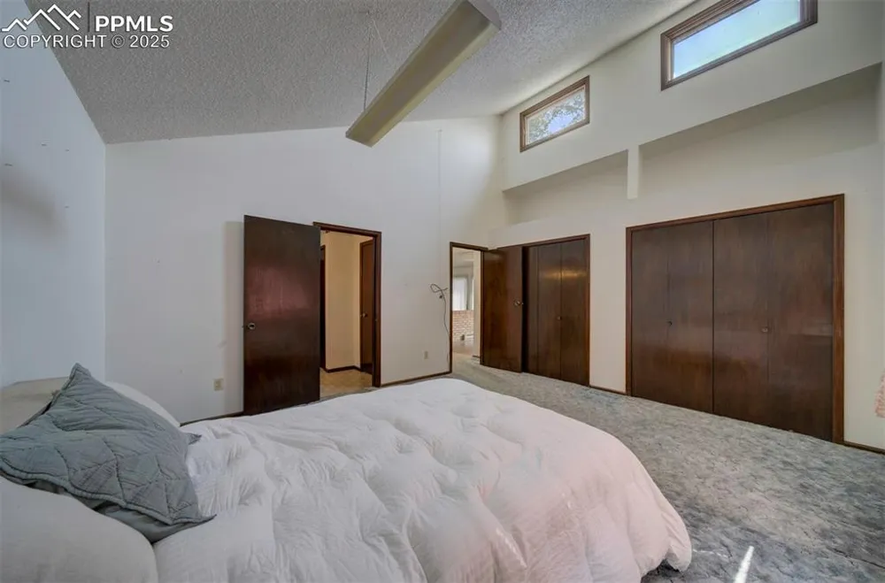 14 Crested Hill Court Pueblo, CO 81008