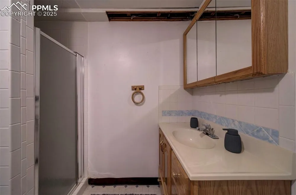 14 Crested Hill Court Pueblo, CO 81008