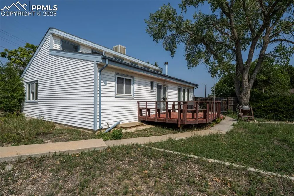 14 Crested Hill Court Pueblo, CO 81008