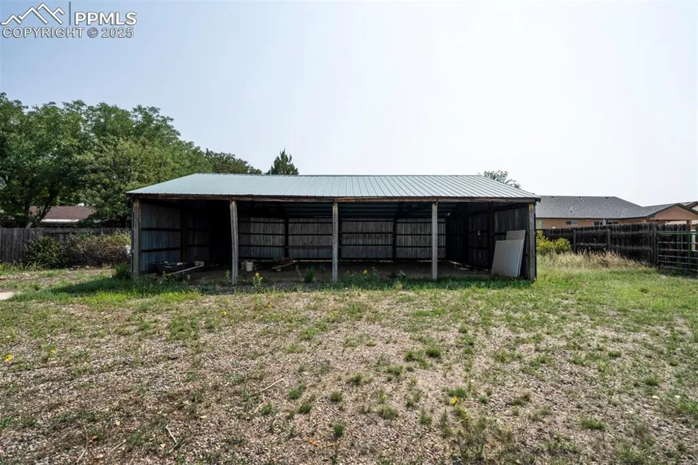 14 Crested Hill Court Pueblo, CO 81008