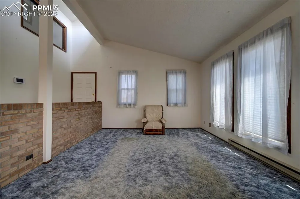 14 Crested Hill Court Pueblo, CO 81008