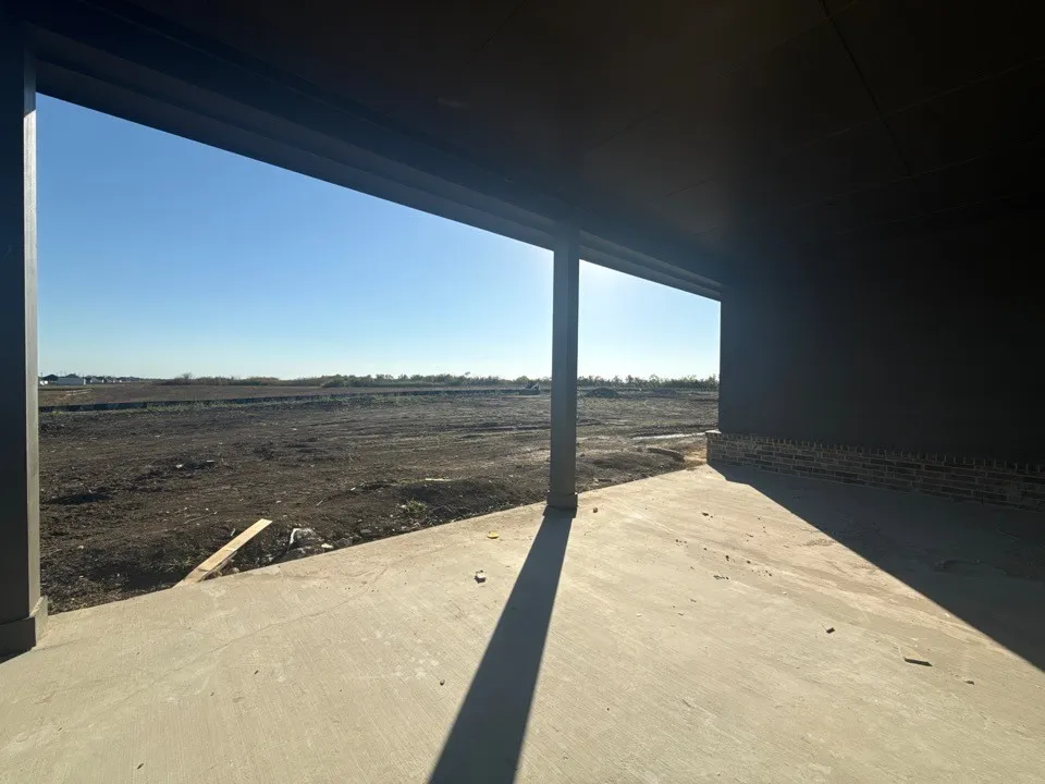 930 County Road 200 Valley View, TX 76272