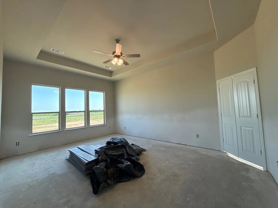 930 County Road 200 Valley View, TX 76272