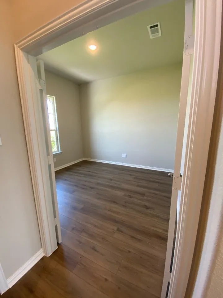 930 County Road 200 Valley View, TX 76272