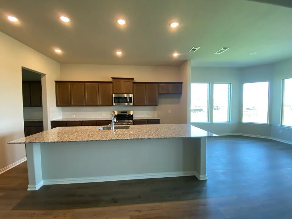 930 County Road 200 Valley View, TX 76272