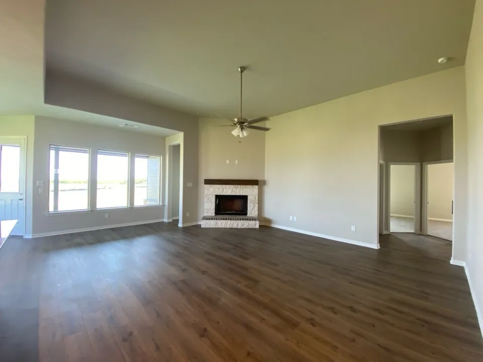 930 County Road 200 Valley View, TX 76272