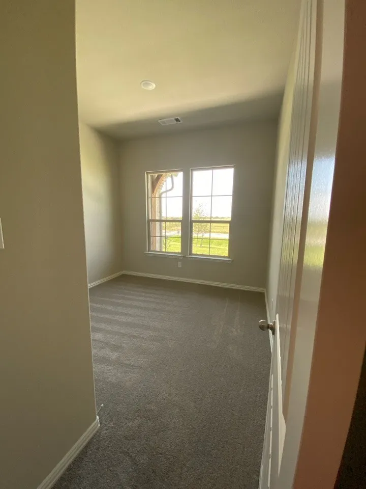 930 County Road 200 Valley View, TX 76272