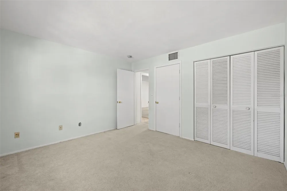 400 GLENNES LANE #206 Dunedin, FL 34698