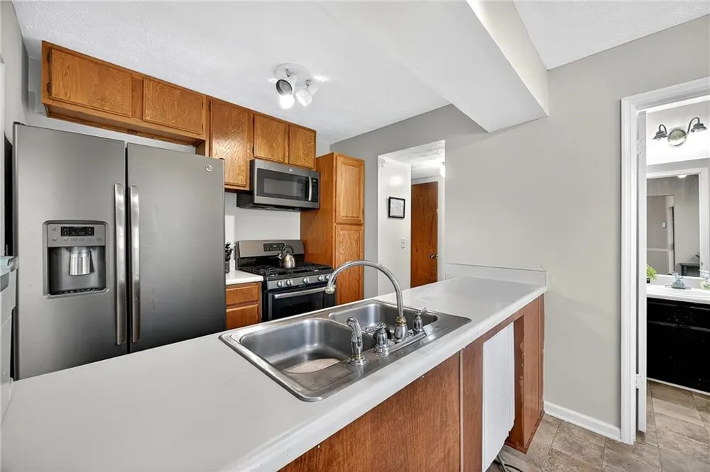 840 Brandy Oaks Lane Stone Mountain, GA 30088