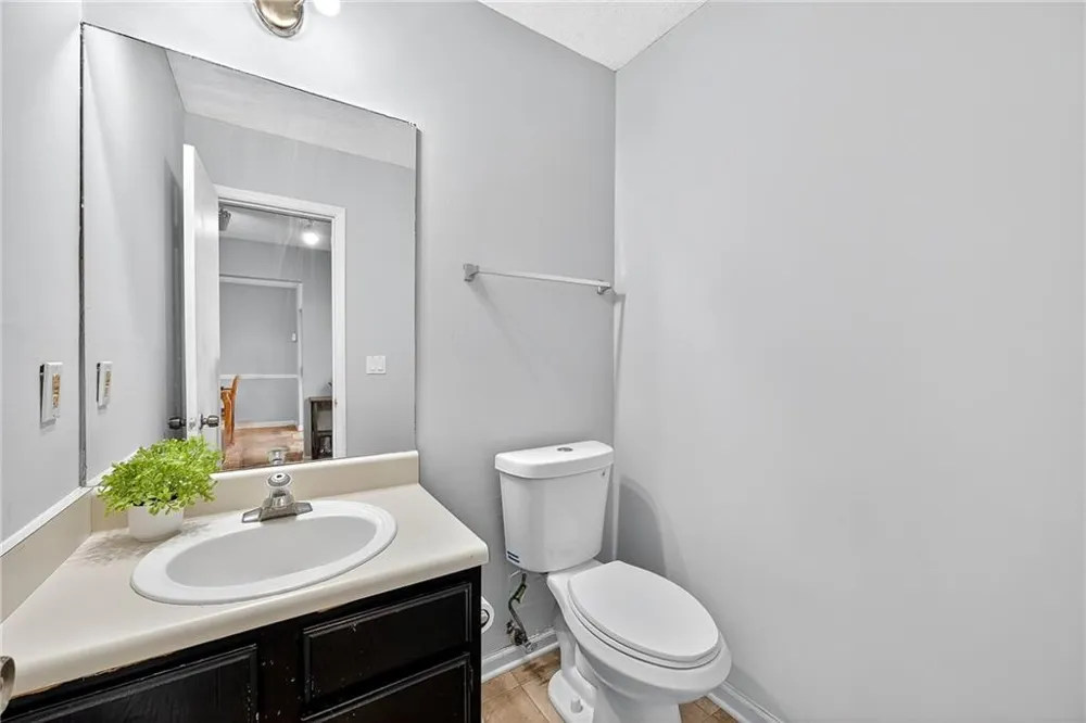 840 Brandy Oaks Lane Stone Mountain, GA 30088