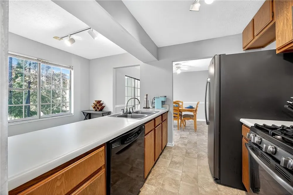 840 Brandy Oaks Lane Stone Mountain, GA 30088