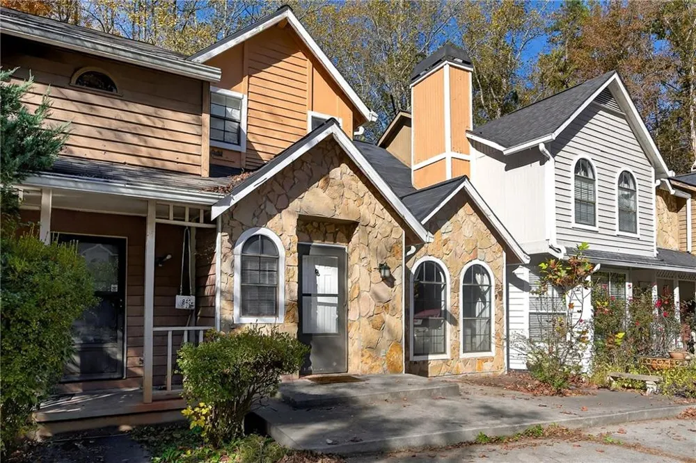 840 Brandy Oaks Lane Stone Mountain, GA 30088