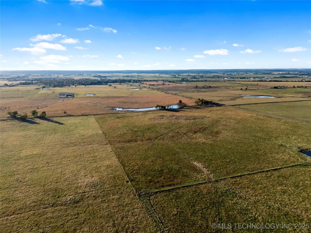 6 E 330 ROAD Big Cabin, OK 74332