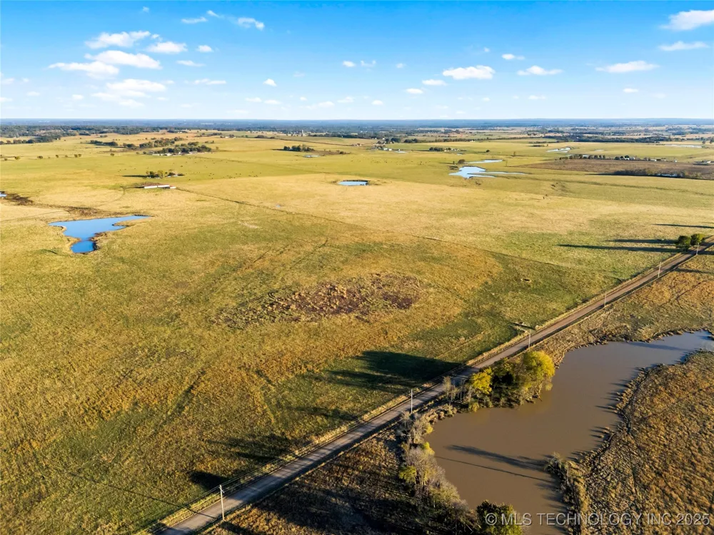 6 E 330 ROAD Big Cabin, OK 74332