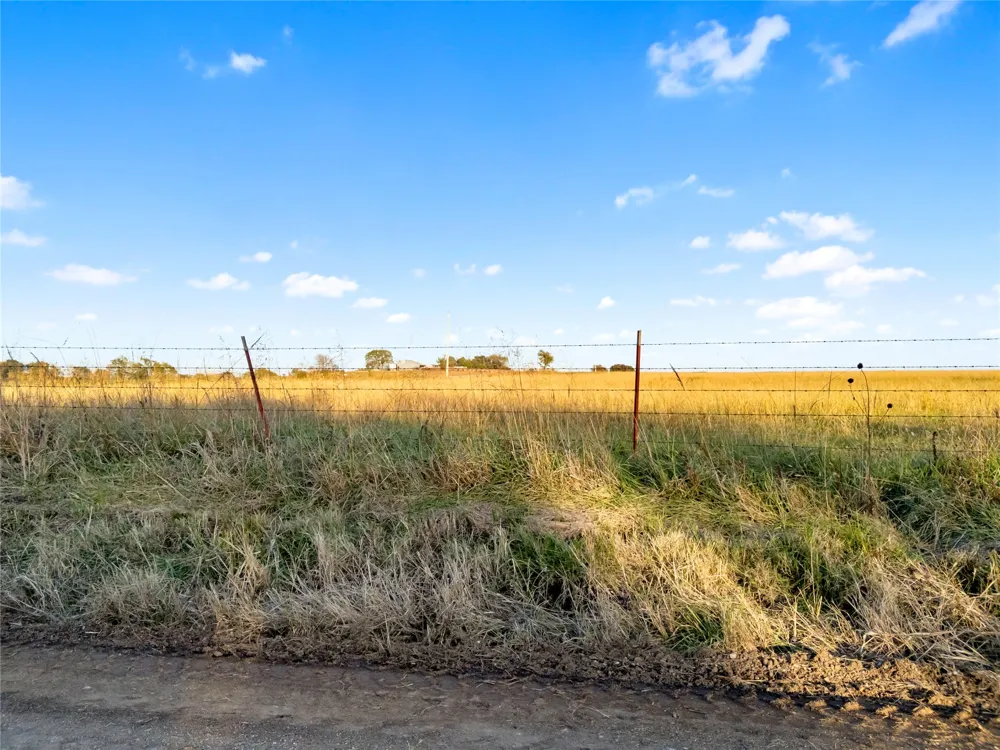 6 E 330 ROAD Big Cabin, OK 74332