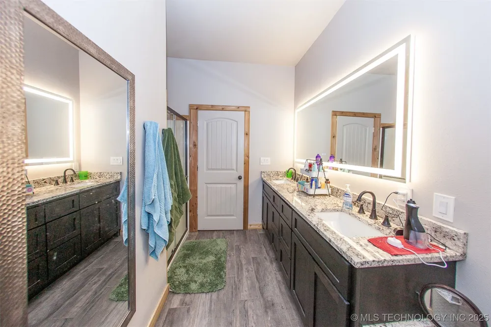 43681 W 71st Street S Jennings, OK 74038