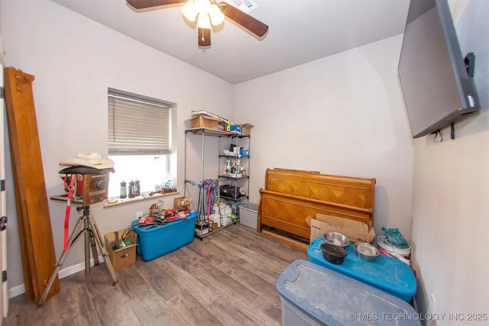 43681 W 71st Street S Jennings, OK 74038