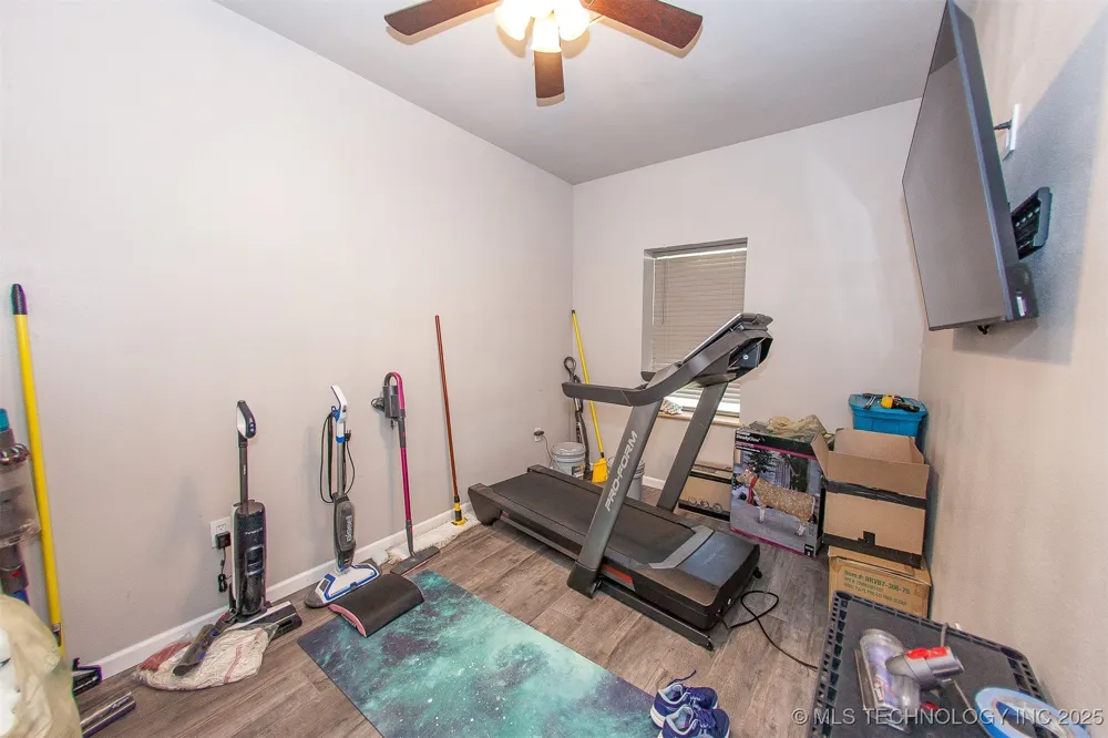 43681 W 71st Street S Jennings, OK 74038