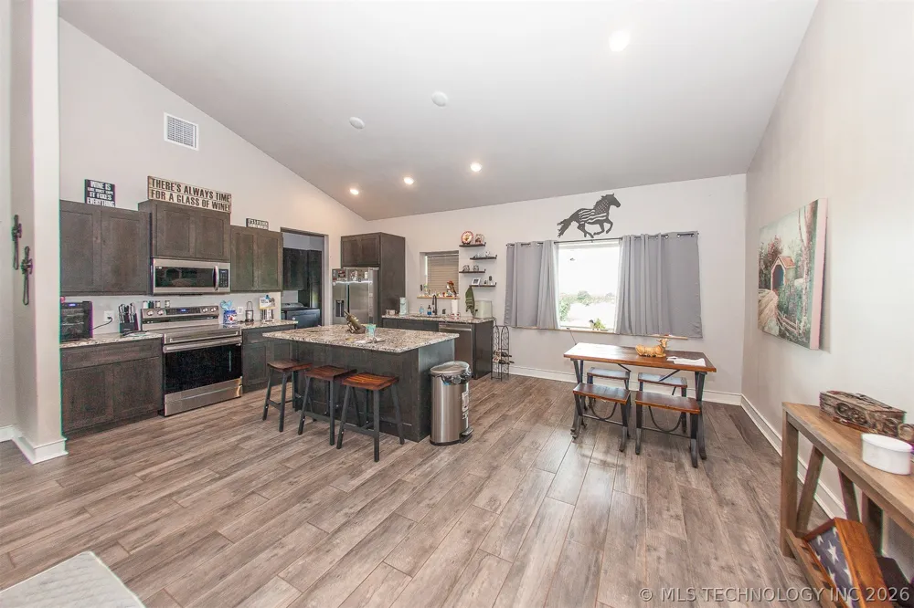 43681 W 71st Street S Jennings, OK 74038