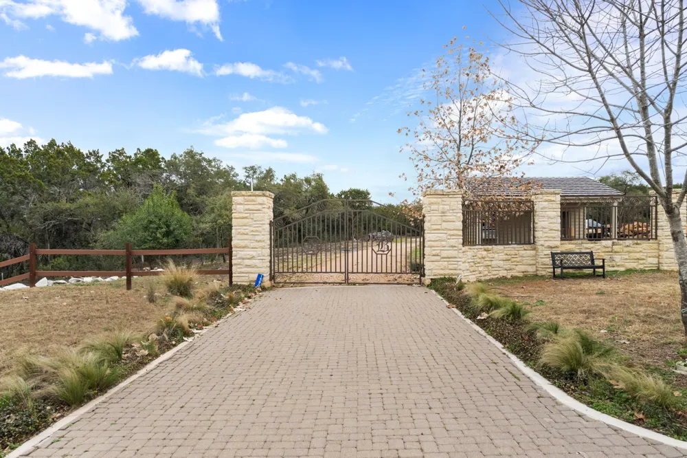 15900 Booth Circle Volente, TX 78641