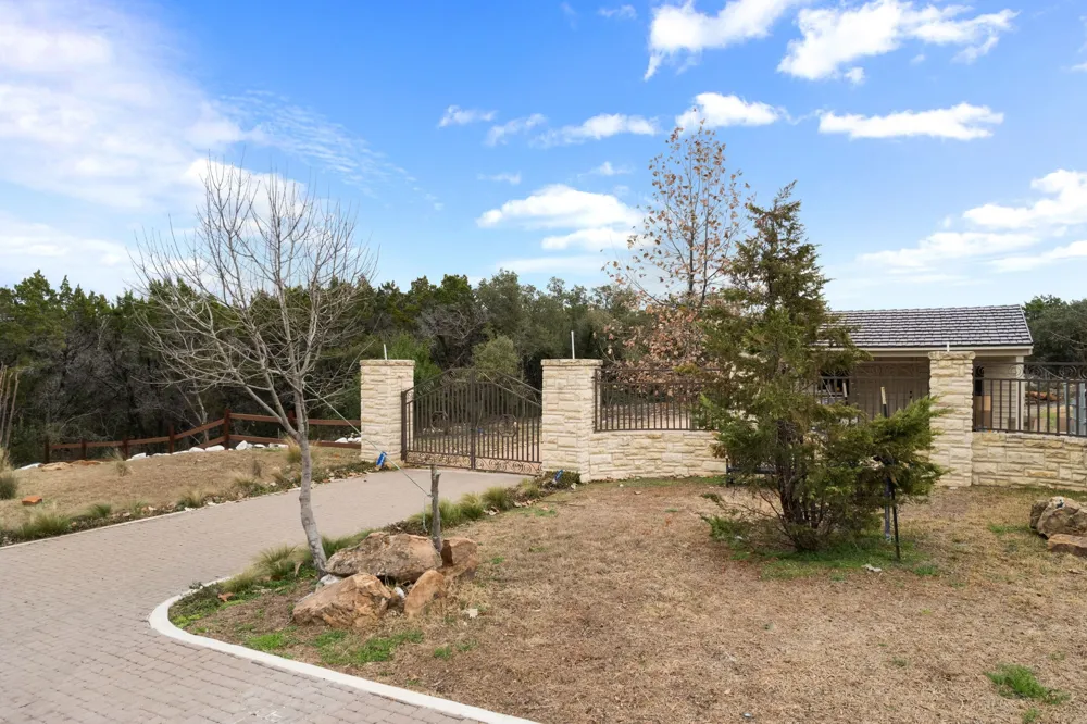 15900 Booth Circle Volente, TX 78641