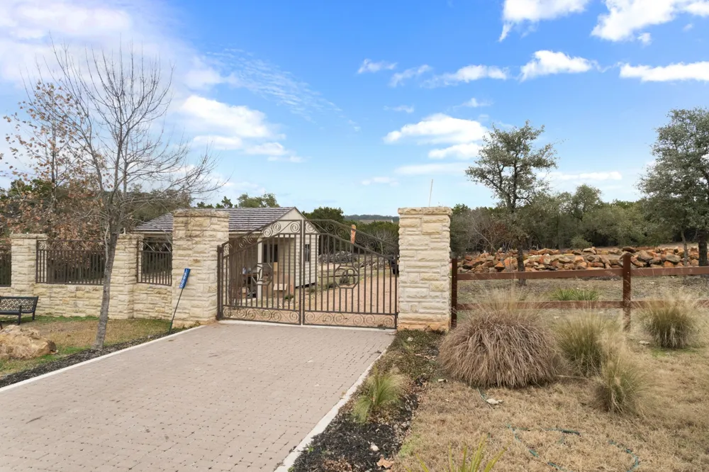 15902 Booth Circle Volente, TX 78641