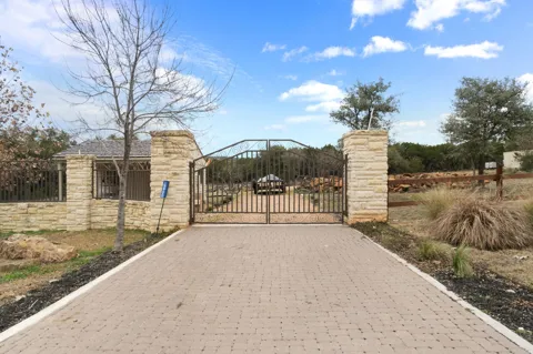 15902 Booth Circle