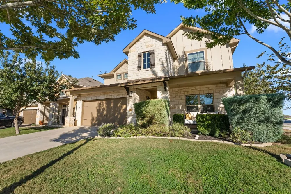 11921 Spoke Hollow Schertz, TX 78154