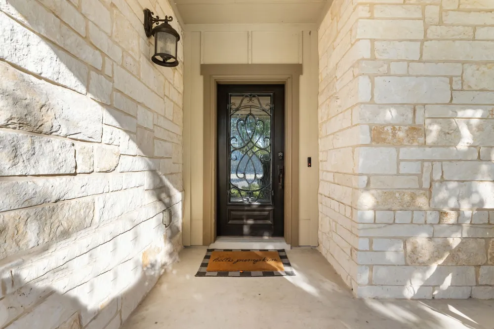 11921 Spoke Hollow Schertz, TX 78154