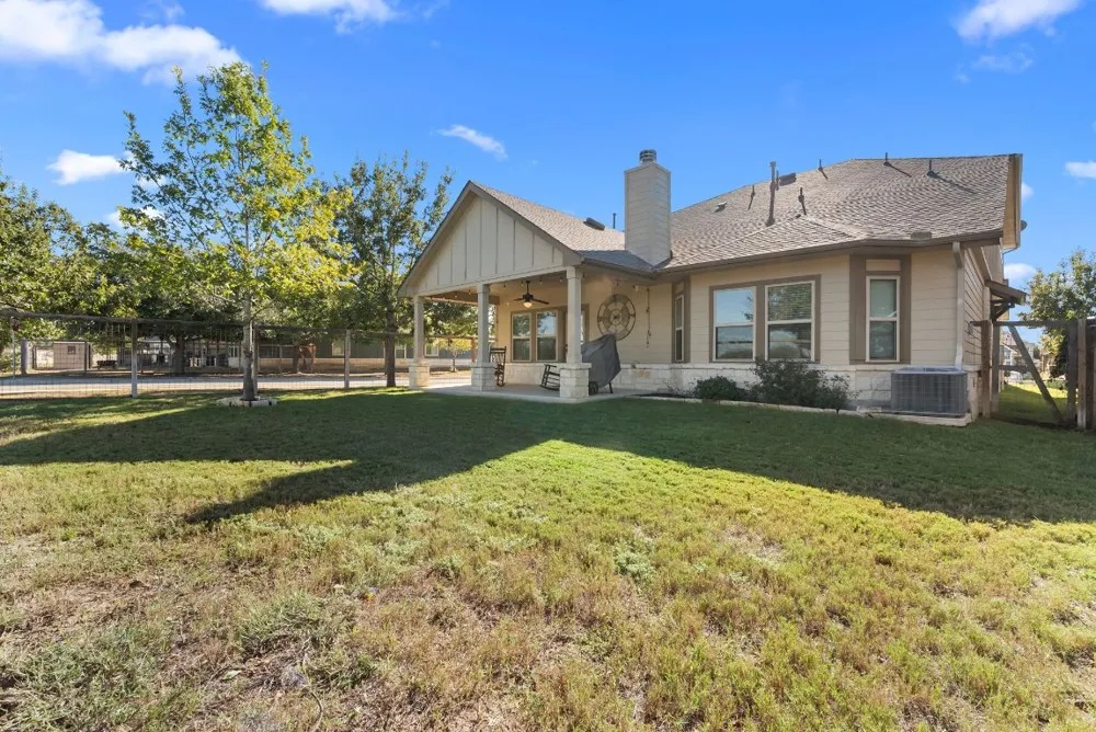 11921 Spoke Hollow Schertz, TX 78154
