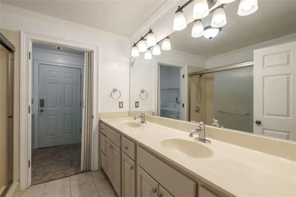 248 W River Bend Drive W Eatonton, GA 31024
