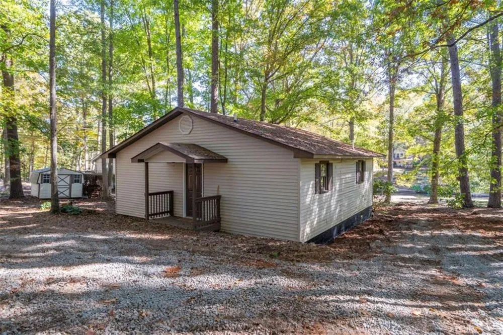 248 W River Bend Drive W Eatonton, GA 31024