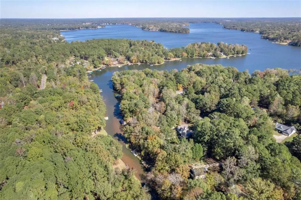 248 W River Bend Drive W Eatonton, GA 31024