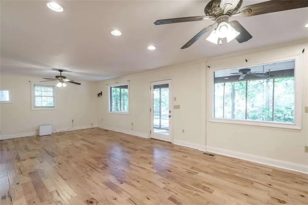 248 W River Bend Drive W Eatonton, GA 31024