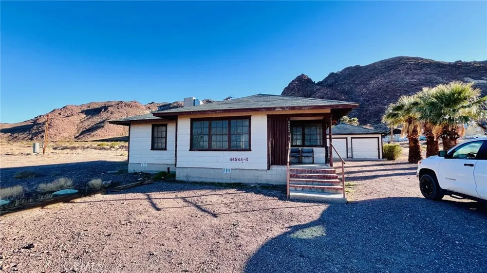 44655 National Trails Highway Newberry Springs, CA 92365