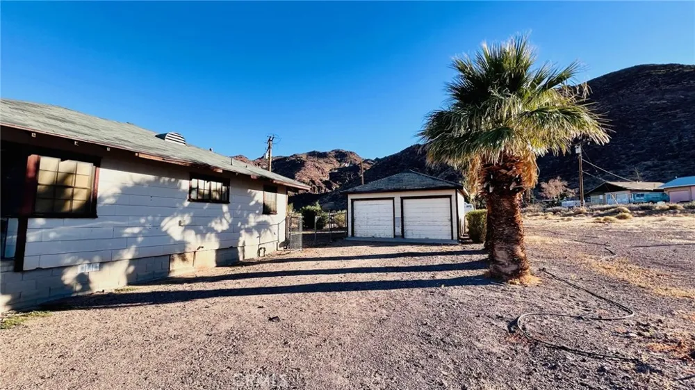 44655 National Trails Highway Newberry Springs, CA 92365
