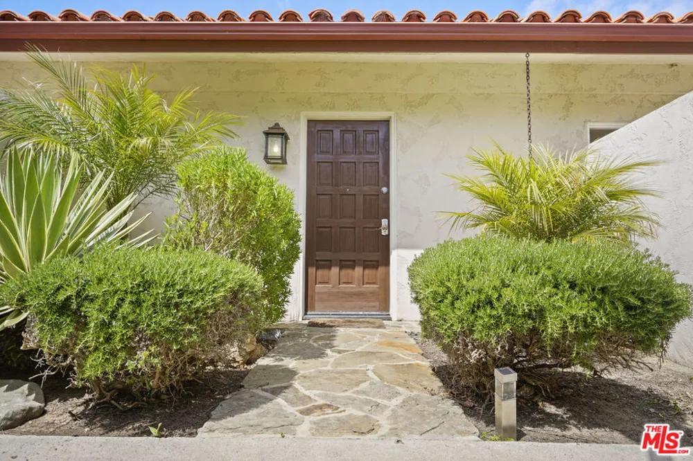 29500 Heathercliff Rd. #A Malibu, CA 90265