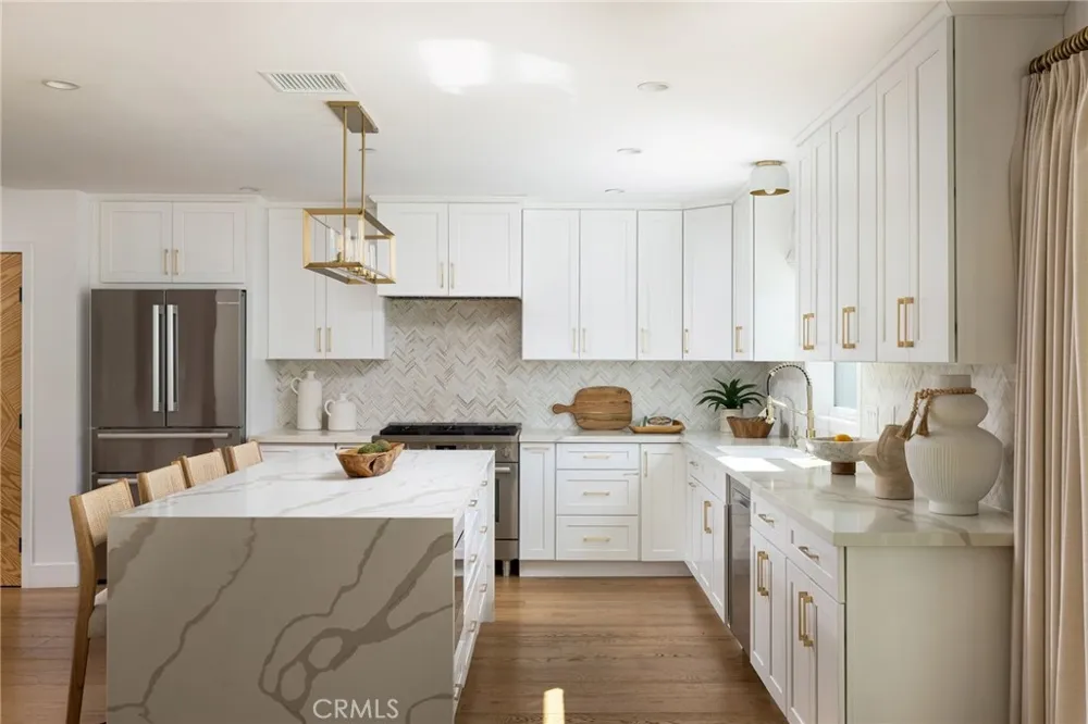 1230 Crystal Cove Way Seal Beach, CA 90740