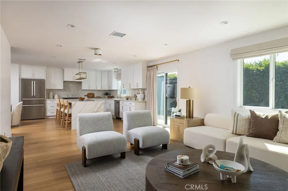 1230 Crystal Cove Way Seal Beach, CA 90740