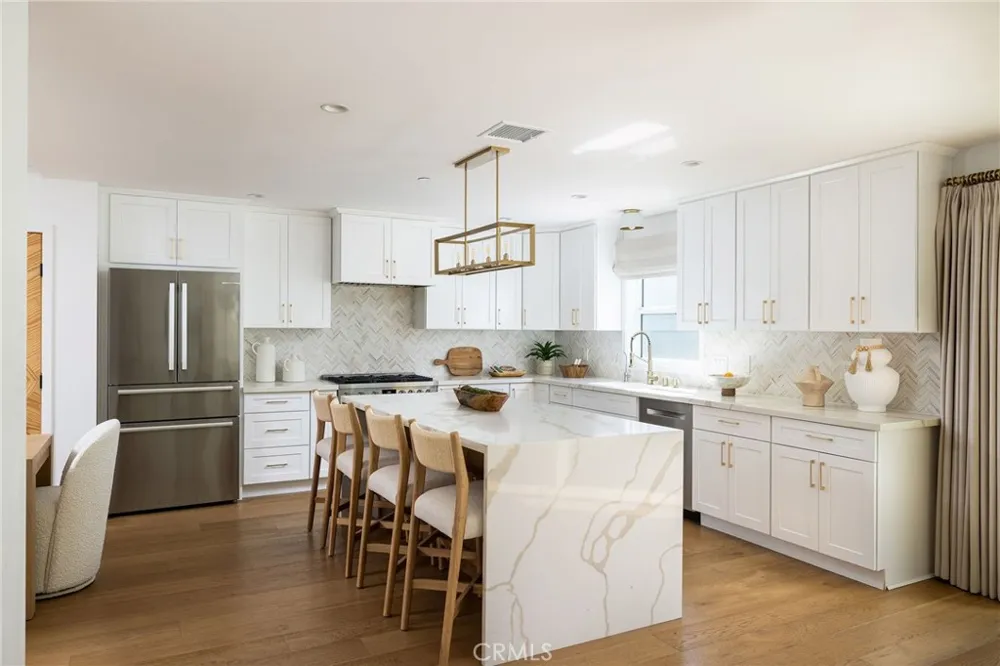 1230 Crystal Cove Way Seal Beach, CA 90740