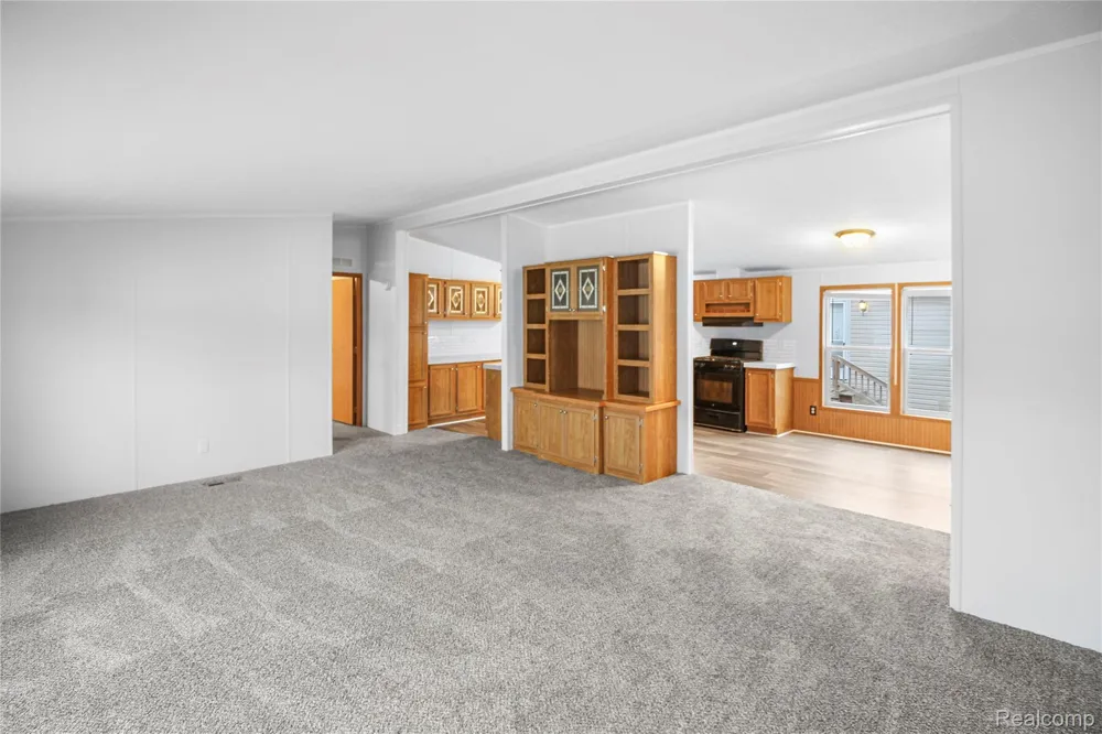328 White Oak Lane Augusta Charter Township, MI 48190