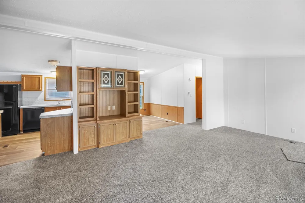328 White Oak Lane Augusta Charter Township, MI 48190