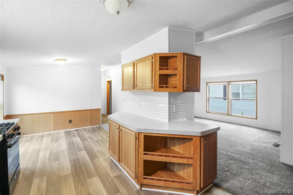 328 White Oak Lane Augusta Charter Township, MI 48190